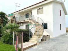 Foto Casa indipendente in vendita a Ragusa - 7 locali 180mq