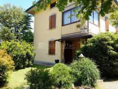 Foto Casa indipendente in vendita a Reggio Emilia - 5 locali 375mq