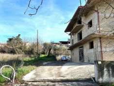 Foto Casa indipendente in vendita a Sant'Angelo A Cupolo - 180mq