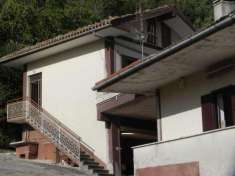 Foto Casa indipendente in vendita a Serra San Quirico - 15 locali 723mq
