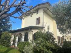Foto Casa semindipendente in vendita a Cervaiolo - Montignoso 220 mq  Rif: 1235873