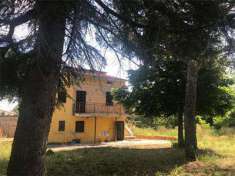 Foto Casa singola in Vendita, 4 Locali, 165 mq, Bettona
