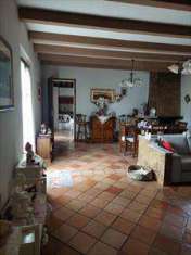 Foto Casa singola in Vendita, pi di 6 Locali, 200 mq (Castelfranco d