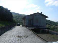 Foto Casa singola in Vendita, pi di 6 Locali, 250 mq (Santo Stefano