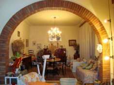 Foto Casa singola in vendita a Lamporecchio 220 mq  Rif: 583246