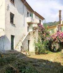 Foto Casa singola in vendita a Montignoso 230 mq  Rif: 1086531