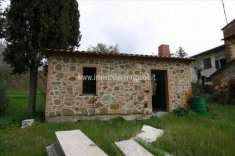Foto Casale in vendita a Lucignano - 8 locali 220mq