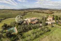 Foto Casale in vendita a Siena