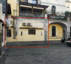 Foto Immobile in asta di 131 m con 1 locale in vendita a Napoli