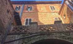 Foto Immobile in asta di 1329 m con pi di 5 locali in vendita a Torrita di Siena