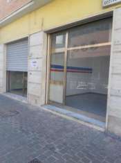 Foto Negozio in vendita a Civitanova Marche - 2 locali 40mq