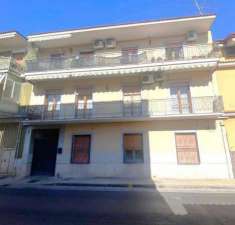 Foto Palazzina commerciale in vendita a Grumo Nevano - 5 locali 342mq