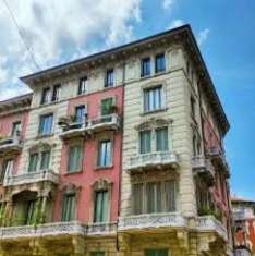 Foto Palazzo / Stabile di 800 m in vendita a Milano