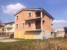 Foto Palazzo / Stabile di 999 m con 1 locale in vendita a Ceregnano