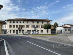 Foto Palazzo in Vendita, pi di 6 Locali, 300 mq (Arzene)