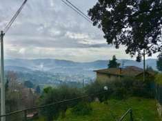 Foto Porzione di casa in vendita a Camaiore