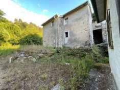 Foto Porzione di casa in vendita a Pietrasanta, Vallecchia