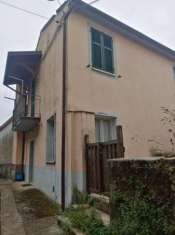 Foto Porzione di casa in vendita a Podenzana 80 mq  Rif: 1055092