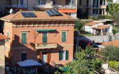 Foto Porzione di casa in vendita a Sanremo, San Martino