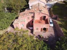 Foto Porzione di villa in vendita a Poggio San Vicino - 5 locali 487mq