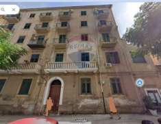 Foto Rif40791005-76 - Appartamento in Vendita a Palermo - Zisa di 192 mq