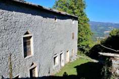 Foto Rustico / Casale di 175 m con 4 locali in vendita a Sant'Anna d'Alfaedo