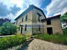 Foto Rustico / Casale di 265 m con pi di 5 locali in vendita a Lonato del Garda