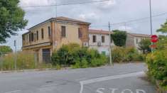 Foto Rustico / Casale di 395 m con pi di 5 locali e box auto doppio in vendita a Terrassa Padovana