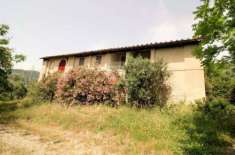 Foto Rustico in vendita a Pistoia - 15 locali 490mq