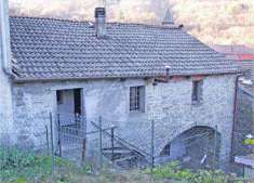 Foto Rustico/Casale in Vendita, pi di 6 Locali, 200 mq, Pontremoli