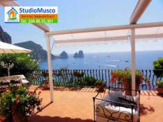 Foto StudioMusco vende a Capri, su via Marina Piccola panoramicissimo appartamento indipendente. Con ampia terrazza panoramica, piccolo giardinetto, posto