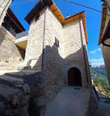 Foto Terratetto unifamiliare in vendita a Spoleto