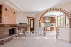 Foto Villa a schiera in vendita a Cunardo