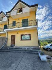 Foto Villa a schiera in vendita a Giffoni Valle Piana