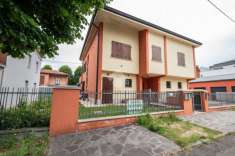 Foto Villa a schiera in vendita a Novi Di Modena