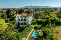 Foto Villa a schiera in vendita a Orbetello - 8 locali 310mq