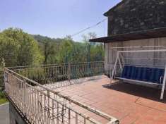 Foto Villa a schiera in vendita a Piozzano