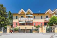 Foto Villa a schiera in vendita a Riccione