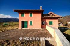 Foto Villa bifamiliare in vendita a Campomorone