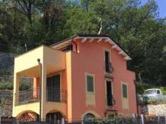 Foto Villa di 199 m con 4 locali in vendita a Alassio