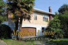 Foto Villa di 590 m con pi di 5 locali e box auto doppio in vendita a Mogliano Veneto