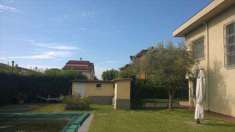 Foto Villa in Vendita, 220 mq (Cascina)