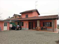 Foto Villa in Vendita, 5,5 Locali, 150 mq, Alessandria (Castelceriolo