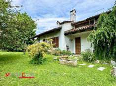 Foto Villa in Vendita, 6 Locali, 190 mq, Villanova d'Asti