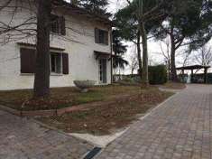 Foto Villa in Vendita, pi di 6 Locali, 3 Camere, 260 mq (CESENA PADE