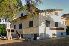 Foto Villa in Vendita, pi di 6 Locali, 400 mq (Crespina Lorenzana)