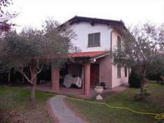 Foto Villa in Vendita, pi di 6 Locali, 5 Camere, 170 mq (PIETRASANTA