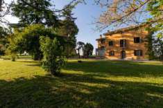 Foto Villa in vendita a Bologna - 10 locali 535mq
