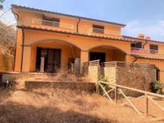 Foto Villa in vendita a Castiglione Della Pescaia - 7 locali 110mq