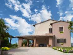 Foto Villa in vendita a Collazzone